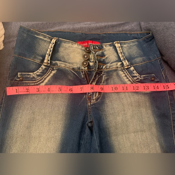 Colombian Jeans - Picture 5 of 8